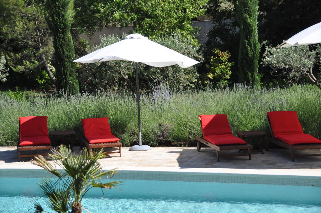 Le Clos Geraldy - Chambres D'Hotes De Charme, Piscine Et Spa Saint-Maximin Zewnętrze zdjęcie